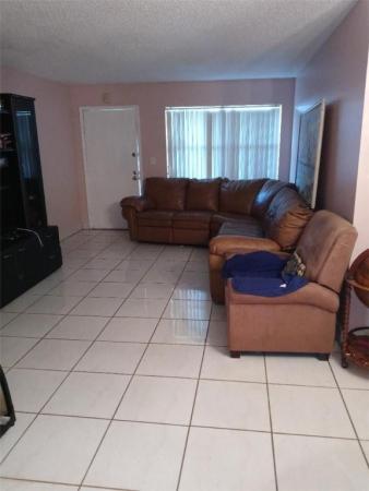 Romont South Green, 130 NE 202nd Ter #S3, Miami Gardens, Florida 33179, image 2
