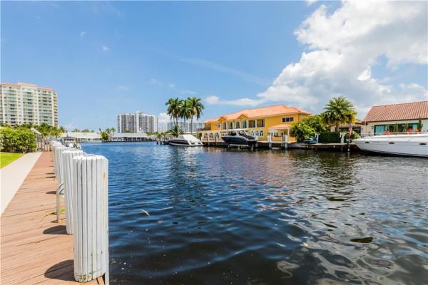 Lafayette Arms, 2866 NE 30th St #4, Fort Lauderdale, Florida 33306, image 1