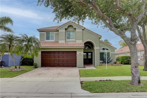 Clubside, 1551 NW 132nd Ave, Pembroke Pines, Florida 33028, image 1