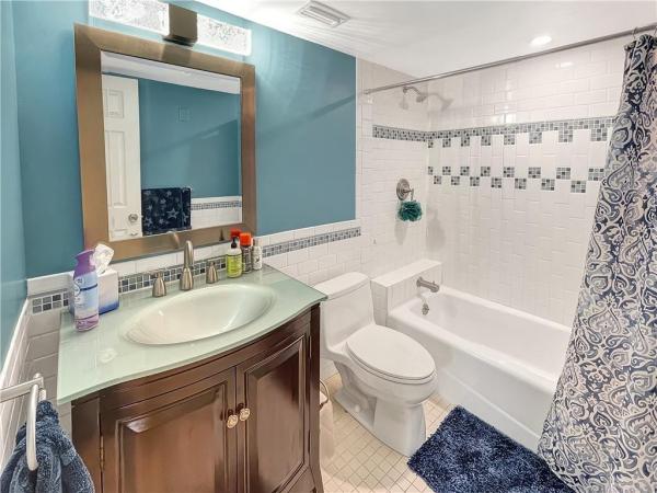 Manor Grove Village, 136 NE 19th Ct #108F, Wilton Manors, Florida 33305, image 2