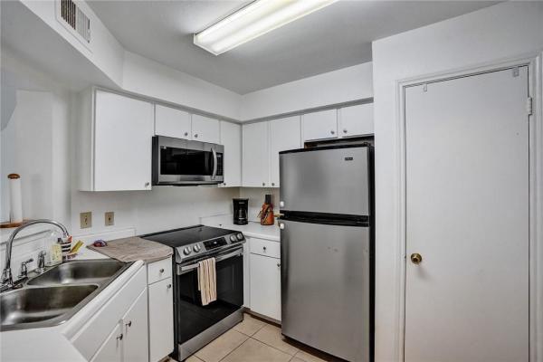 Sailboat Pointe, 2350 NW 33rd St #807, Oakland Park, Florida 33309, image 1