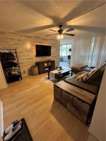 Live Oak Of Pine Island Ridge, 9460 Live Oak Pl #209, Davie, Florida 33324, image 1