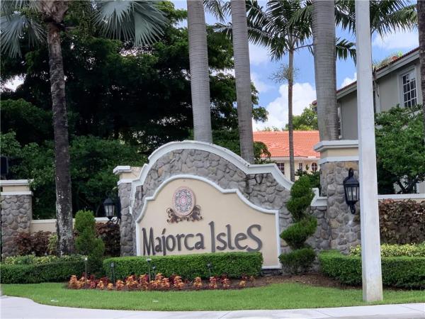 Majorca Isles, 21109 NW 14th Pl #832, Miami Gardens, Florida 33169, image 1
