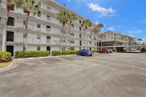Isle Of Boca Dunes, 9355 SW 8th St #315, Boca Raton, Florida 33428, image 2