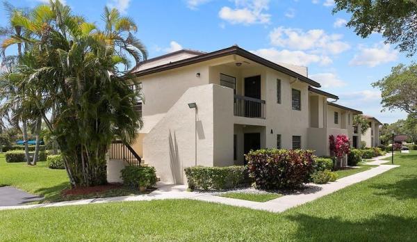 Fairways Of Boca Lago, 8536 Casa Del Lago, Boca Raton, Florida 33433, image 2