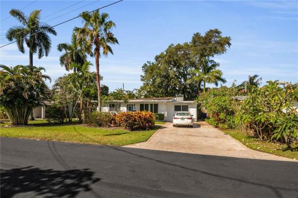 Middle River Estates, 1528 NE 28th Dr, Fort Lauderdale, Florida 33334, image 1