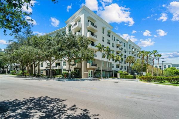 Lauderdale One, 2421 NE 65th St #413, Fort Lauderdale, Florida 33308, image 1