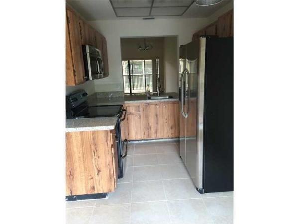 Meadowridge East, 2027 SW 15th St #172, Deerfield Beach, Florida 33442, image 2