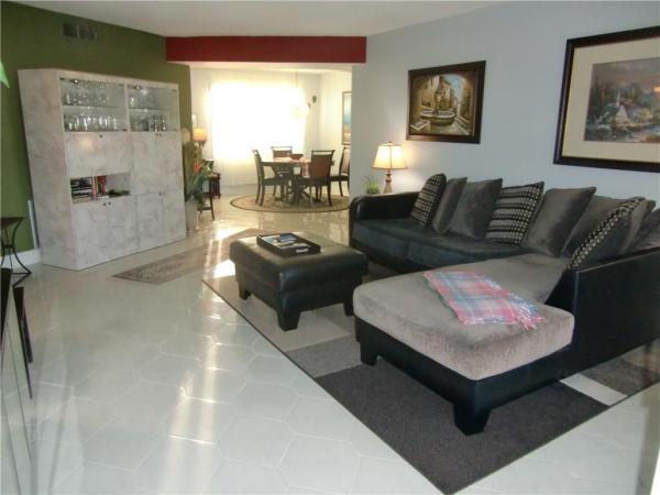 Emerald, 4401 NW 41st St #404, Lauderdale Lakes, Florida 33319, image 1