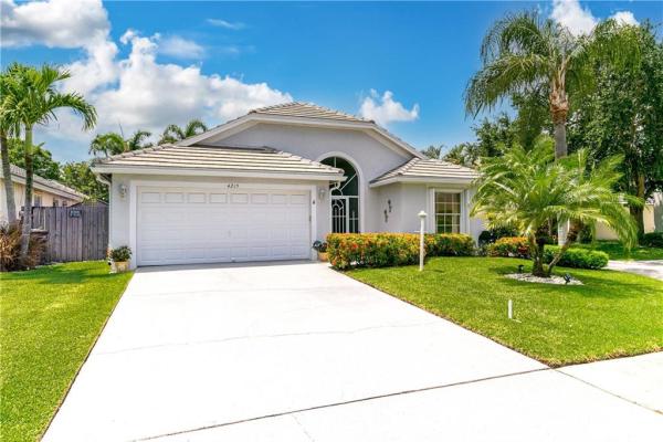Brittany Village, 4215 Crozet Ct, West Palm Beach, Florida 33409, image 1