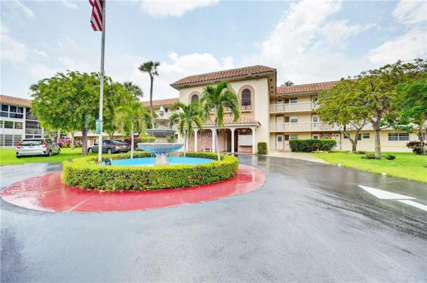 Boca Verde East, 400 NE 20th St #208, Boca Raton, Florida 33431, image 1