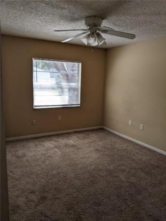 Southern Courtyard, 2013 Oleander Blvd #B, Fort Pierce, Florida 34950, image 2