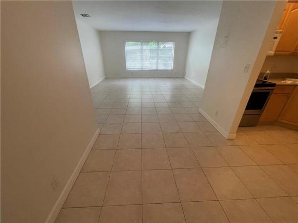 Las Olas Villas, 1770 E Las Olas Blvd #206, Fort Lauderdale, Florida 33301, image 1