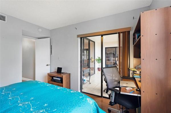Grand Marquis, 10101 W Sunrise Blvd #202, Plantation, Florida 33322, image 3