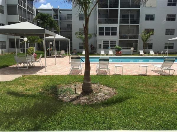 Quail Run Of Sunrise, 2998 E Sunrise Lakes Dr #119, Sunrise, Florida 33322, image 1