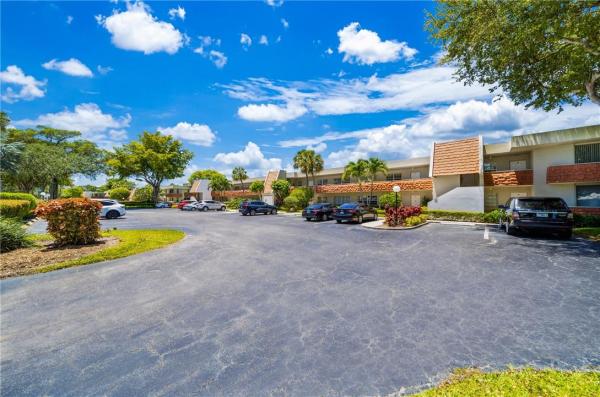 Palm-Aire Country Club 9, 903 Cypress Ter #202, Pompano Beach, Florida 33069, image 1