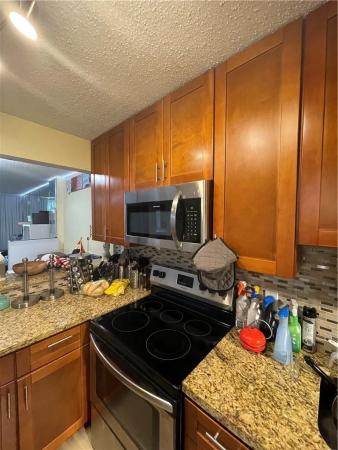 Coronado At Jacaranda, 250 Jacaranda Dr #101, Plantation, Florida 33324, image 1
