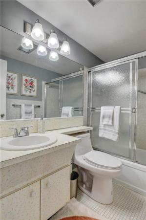 Sterling Village, 800 Horizons W #210, Boynton Beach, Florida 33435, image 1