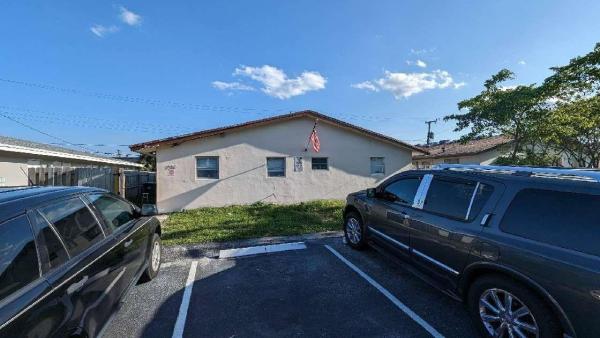 Old Dixie Manor, 730 NE 46th Ct, Oakland Park, Florida 33334, image 1