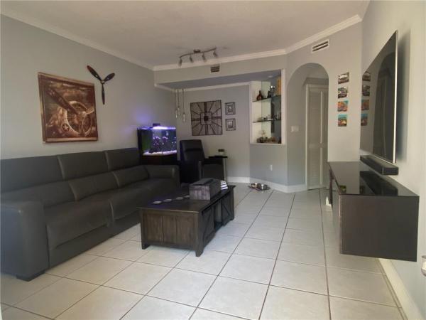 Tiffany Of Kendall, 10170 SW 88th St #302, Kendall, Florida 33176, image 2