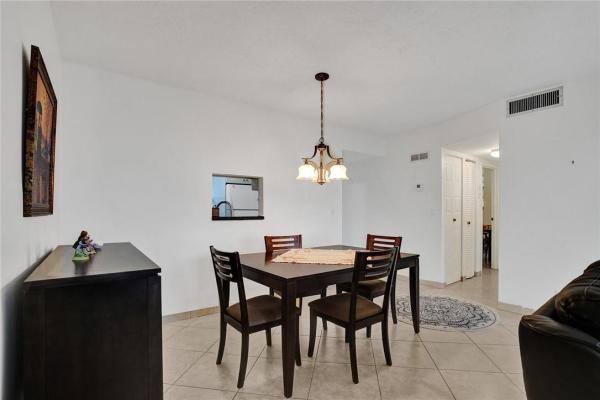 Somerset, 2871 Somerset Dr #316, Lauderdale Lakes, Florida 33311, image 2