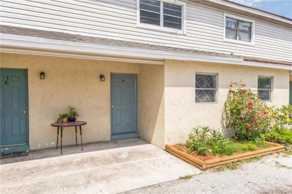 The Pines At Lawnwood, 1902 Havana Ave #4, Fort Pierce, Florida 34950, image 1