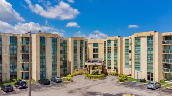 International Towers, 2055 SW 122nd Ave #530, Tamiami, Florida 33175, image 1