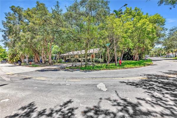 Osceola Park, 2350 SW 19th Ave #1-2, Fort Lauderdale, Florida 33315, image 3