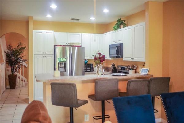Carriage Homes At Bentley Park, 2909 NW 33rd Ter, Lauderdale Lakes, Florida 33311, image 2