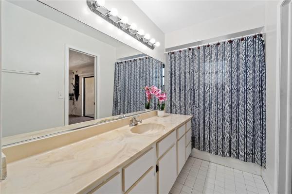 Lago Del Rey, 8660 SW 149th Ave #211, Kendall West, Florida 33193, image 3