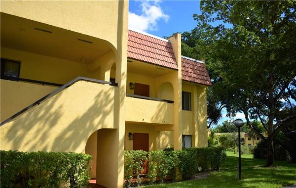 Boca Terrace, 900 SW 9th Street Cir #206, Boca Raton, Florida 33486, image 1