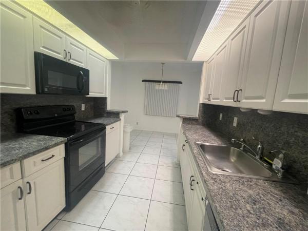 Abaco Village, 1605 Abaco Dr #B2, Coconut Creek, Florida 33066, image 1