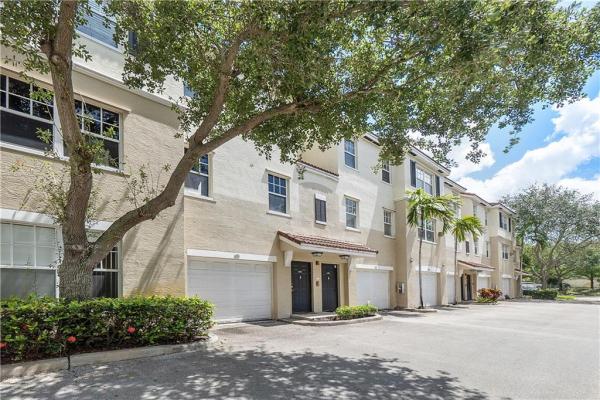 Poinciana Place, 5820 W Sample Rd #205, Coral Springs, Florida 33067, image 1