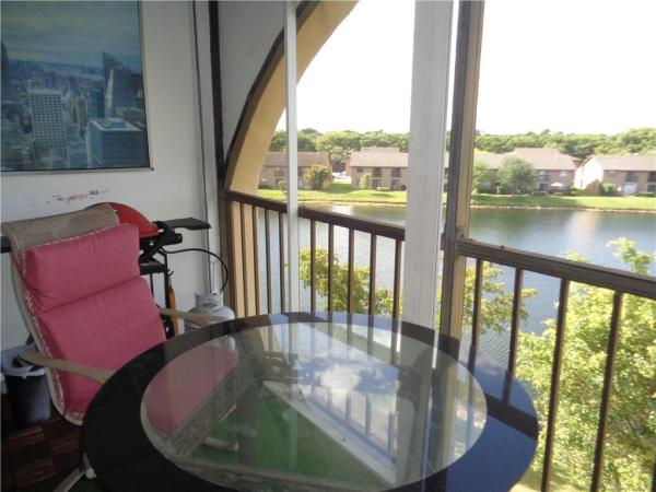 Sunrise Island, 3955 N Nob Hill Rd #509, Sunrise, Florida 33351, image 1