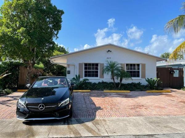 Pinehurst, 227 NE 18th Ave, Pompano Beach, Florida 33060, image 1