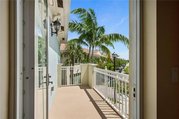 Cascada Isle, 8285 Cascada Isles Dr, Cooper City, Florida 33024, image 2