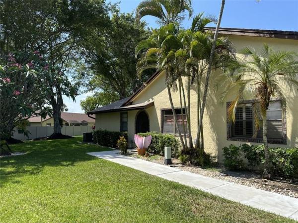 Lakes Of Boca Barwood, 23441 Barlake Dr #1841, Boca Raton, Florida 33433, image 1