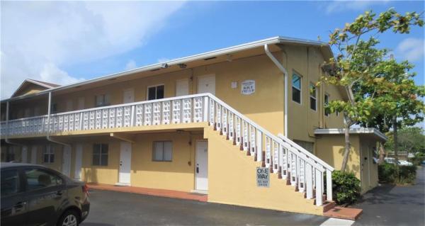 Wilton Village, 2607 NE 8th Ave #20, Wilton Manors, Florida 33334, image 1