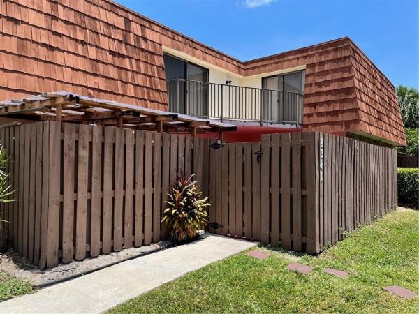 Village At Coral Lake, 8341 N Coral Cir #8341, North Lauderdale, Florida 33068, image 1