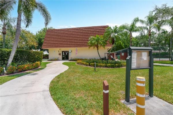 Village At Lake Pine, 842 SW 120th Way, Davie, Florida 33325, image 3