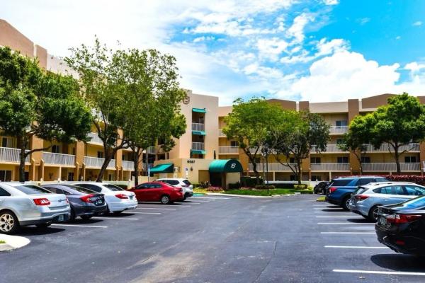 Weldon, 9587 Weldon Cir #B309, Tamarac, Florida 33321, image 1