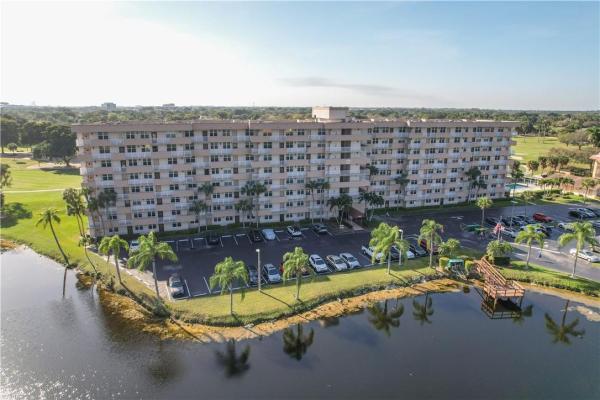 Coronado At Jacaranda, 250 Jacaranda Dr #801, Plantation, Florida 33324, image 1