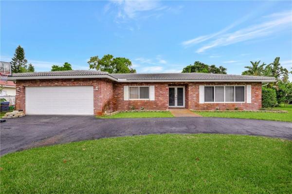 Chevy Chase, 4440 NW 109th Ter, Coral Springs, Florida 33065, image 1
