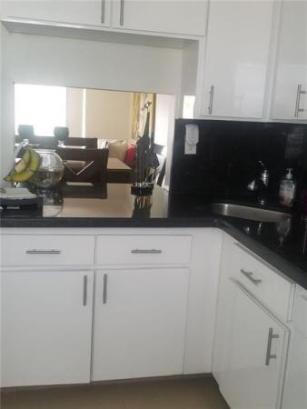 Sandalfoot Squire, 9338 SW 3rd St #515, Boca Raton, Florida 33428, image 2