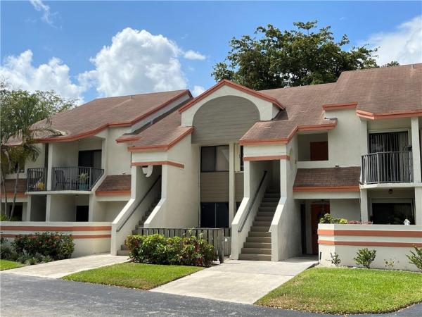 Courtyard Of Coral Gate, 5588 Courtyard Dr #5588, Margate, Florida 33063, image 1