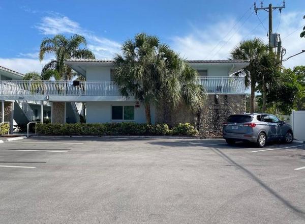 Coral Ridge Colony, 2050 NE 39th St #104, Fort Lauderdale, Florida 33308, image 1