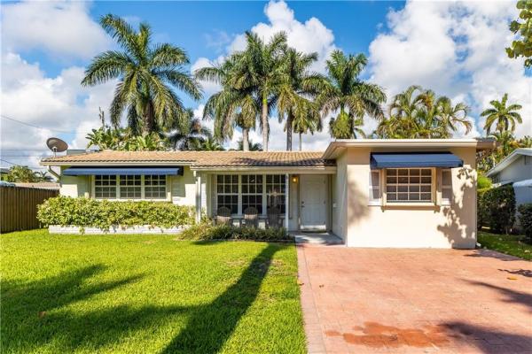 Country Club Homes, 1012 N 13th Ter, Hollywood, Florida 33019, image 1