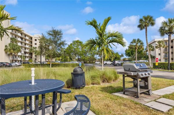 The Palms Of Deer Creek, 2440 Deer Creek Country Club Blvd #108-C, Deerfield Beach, Florida 33442, image 1