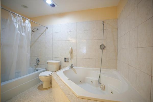 The Hills Of Inverrary, 3421 Lime Hill Rd #167, Lauderhill, Florida 33319, image 2