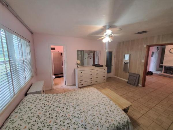 Middle River Estates, 1540 NE 27th St, Wilton Manors, Florida 33334, image 3